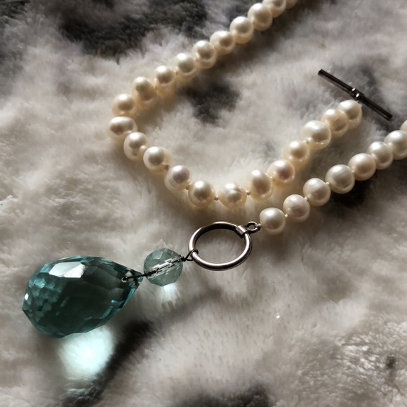 NWOT 19” 6mm pearl toggle necklace - Picture 2 of 3